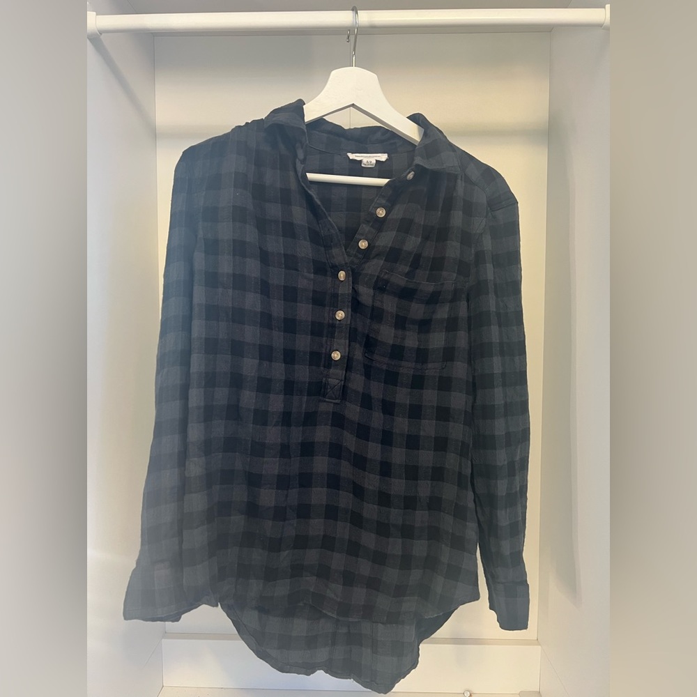 |beachlunchlounge Black Plaid Long Sleeve|